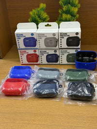 Silicone Case for AirPods Pro & Pro 2 – High Quality Protective Cover with Carabiner Hook | Shockproof & Dustproof (Random Color)